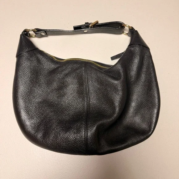 Quince Black Leather Hobo Bag - Picture 3 of 10